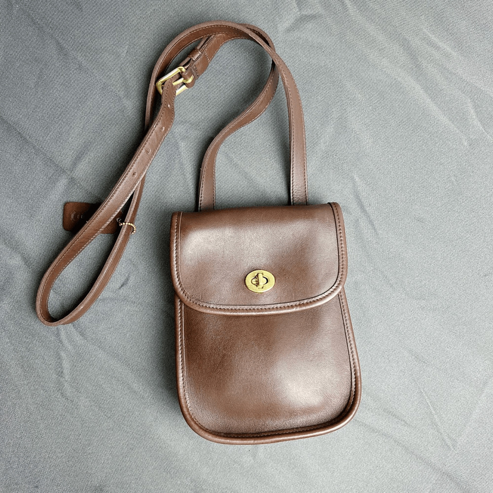 NEW! Coach Vintage Mahogany Small Sidepack 9978